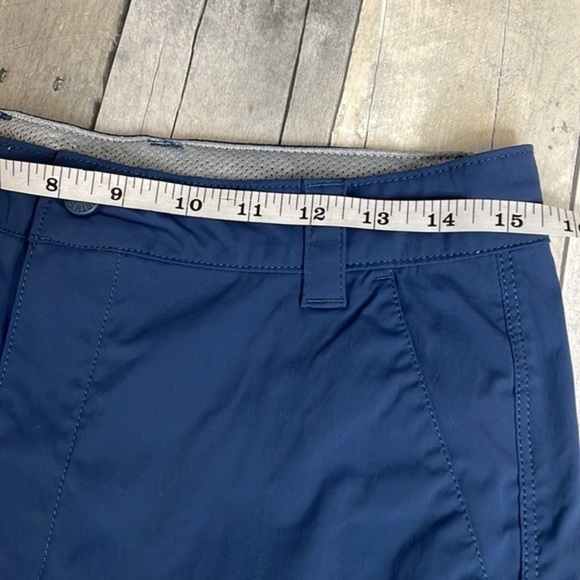 THE North Face boys blue moisture wicking shorts w/ adjustable waistband. XL - Picture 9 of 16